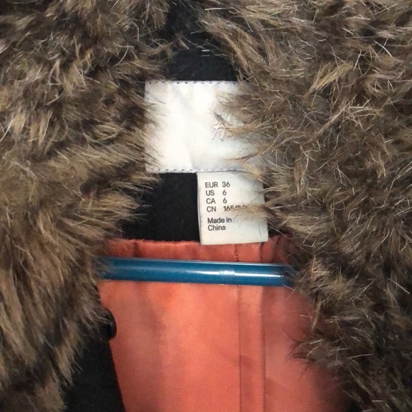 H&M p coat with faux fur wrap - Picture 2 of 2